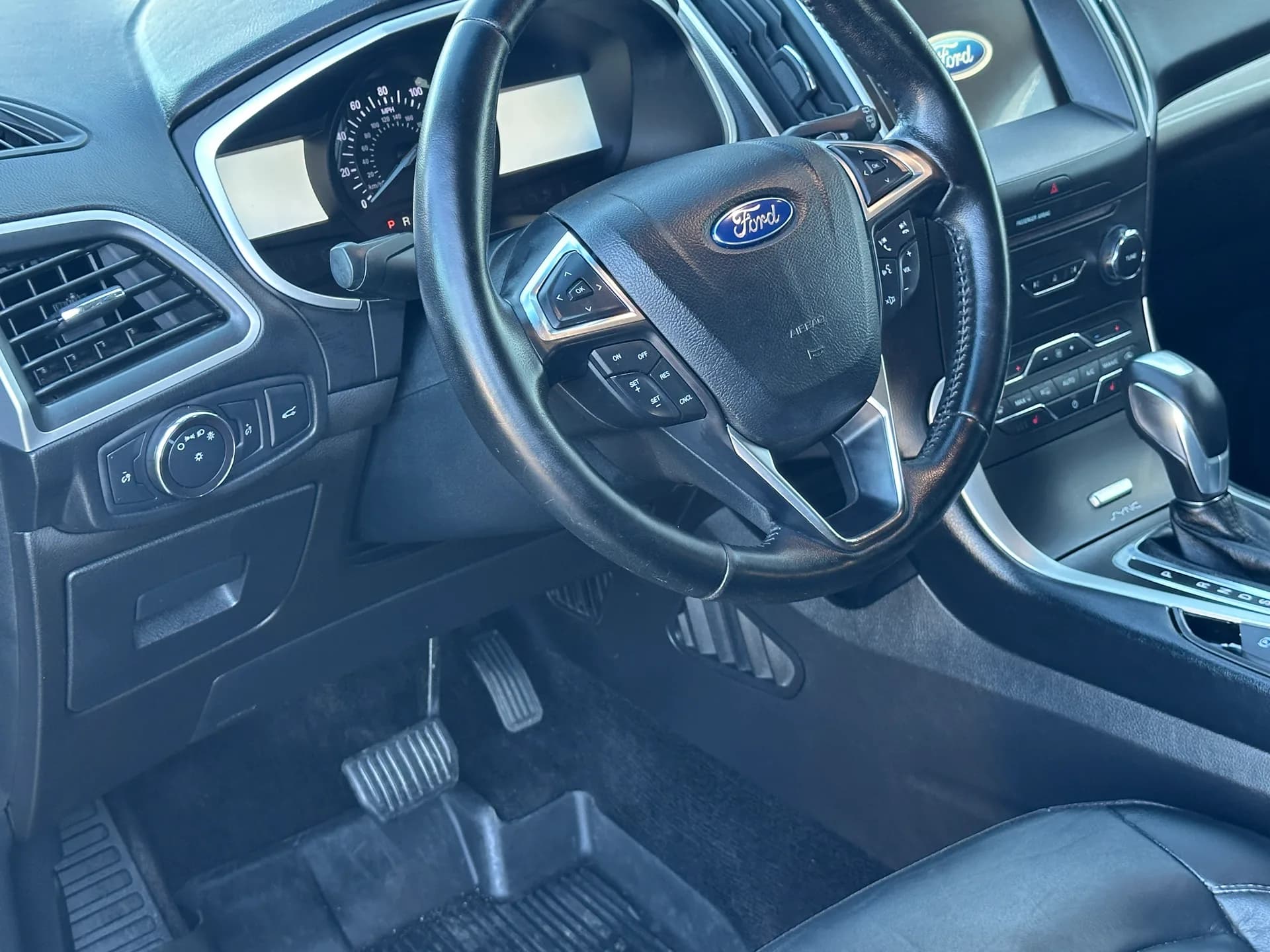 Ford Edge — фото 7