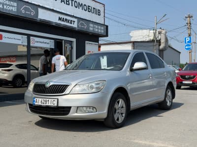 Skoda Octavia — фото 1
