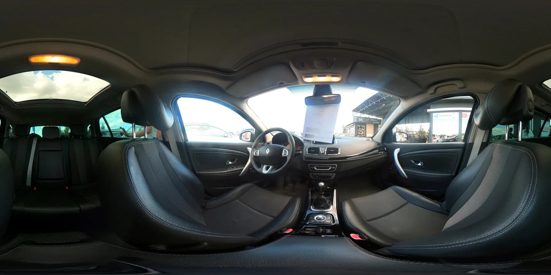 Renault Megane — 360°