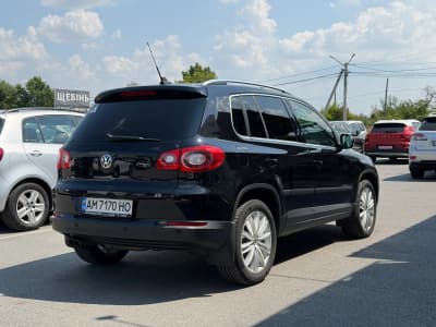 Volkswagen Tiguan — фото 4