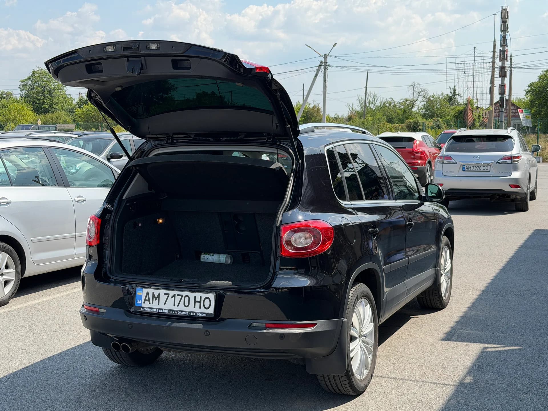 Volkswagen Tiguan — фото 9
