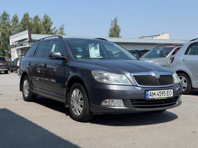 Skoda Octavia — фото 2