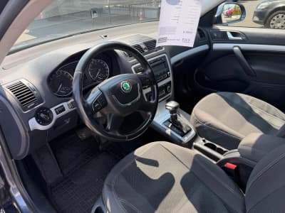 Skoda Octavia — фото 5
