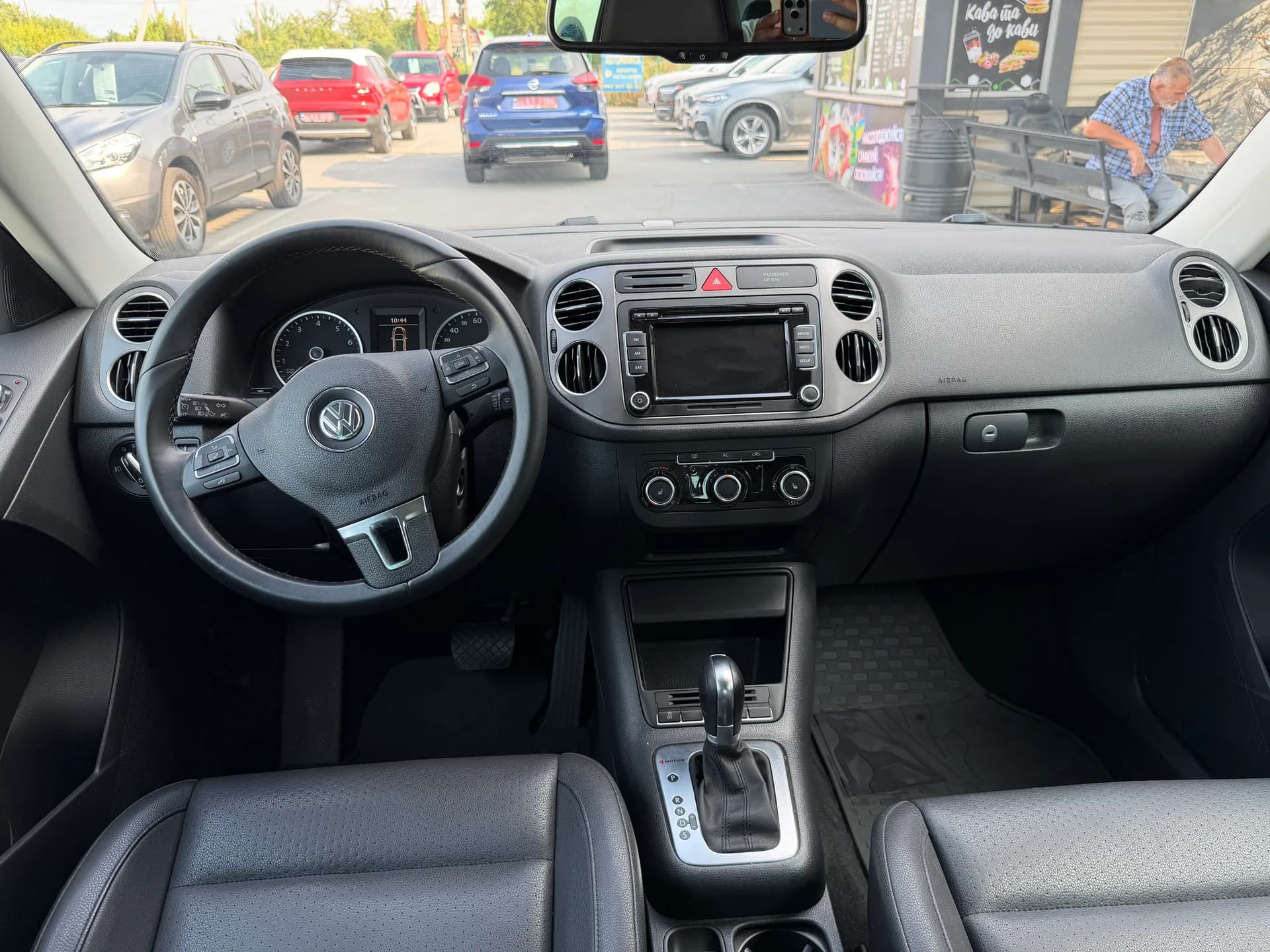 Volkswagen Tiguan — фото 6