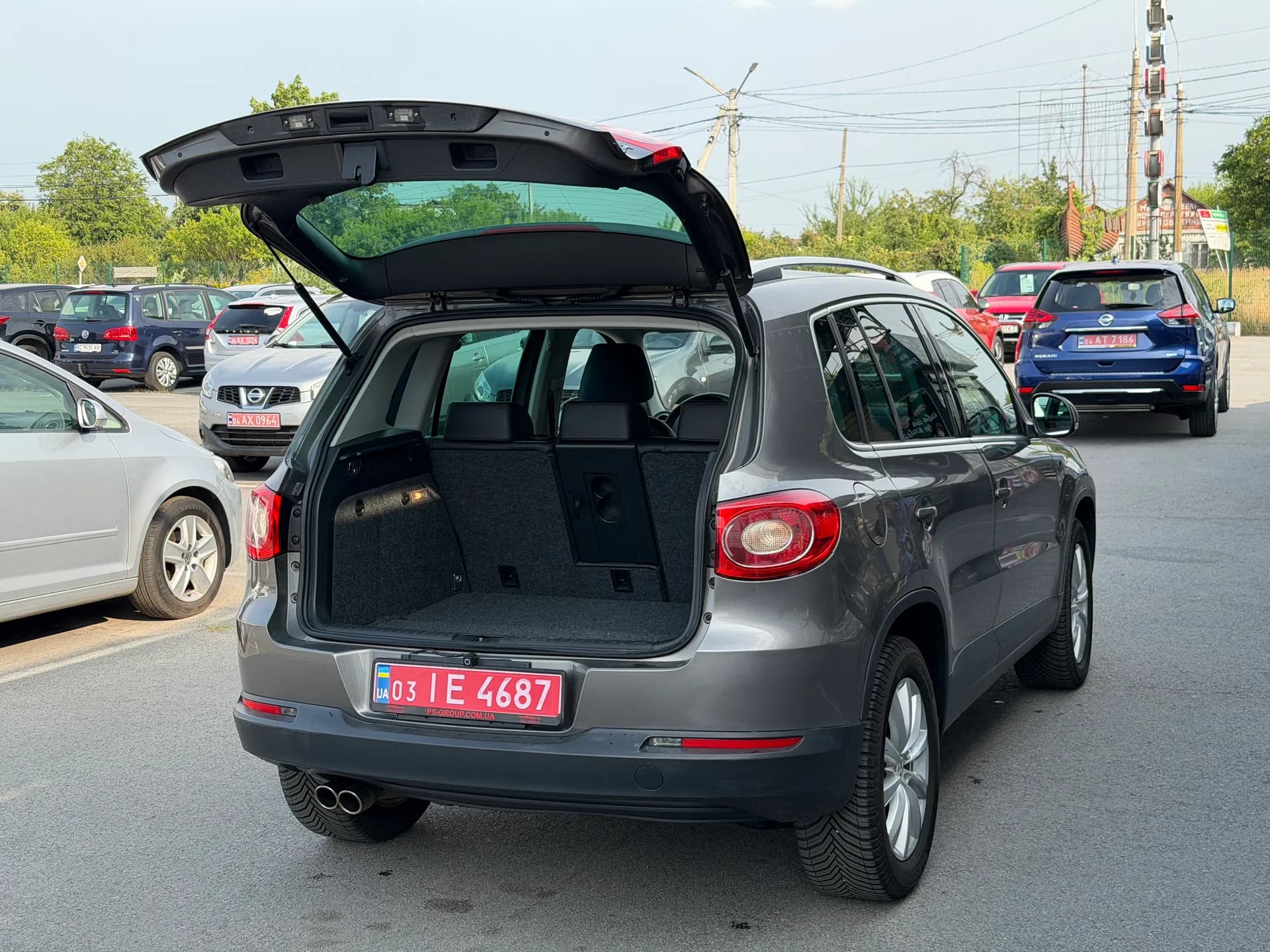 Volkswagen Tiguan — фото 8