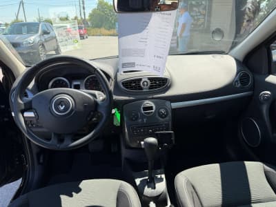 Renault Clio — фото 6