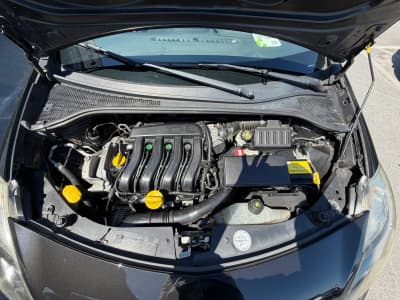 Renault Clio — фото 9