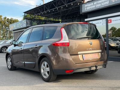 Renault Grand Scenic — фото 4