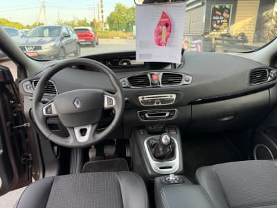 Renault Grand Scenic — фото 6