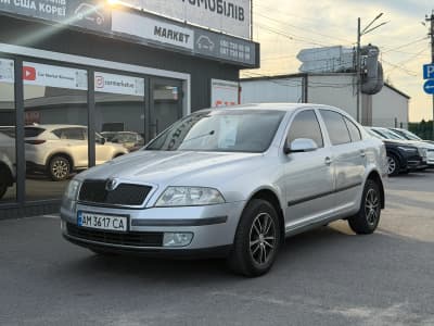 Skoda Octavia — фото 1