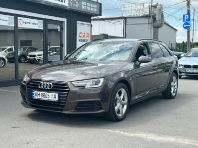 Audi A4 — фото 1