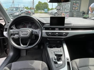 Audi A4 — фото 5