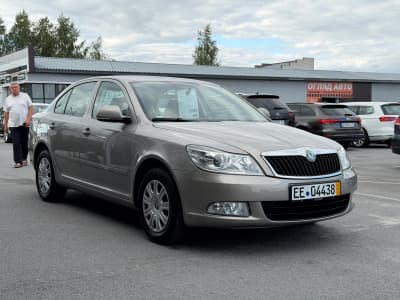 Skoda Octavia — фото 2