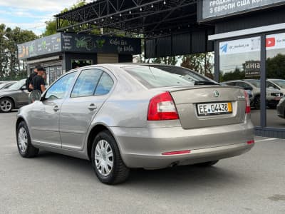 Skoda Octavia — фото 4