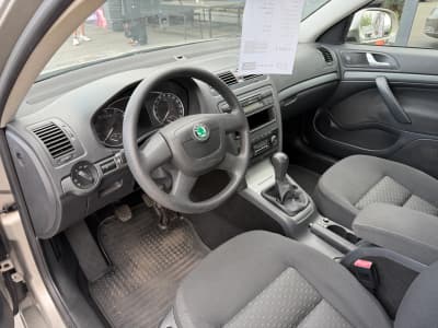 Skoda Octavia — фото 5