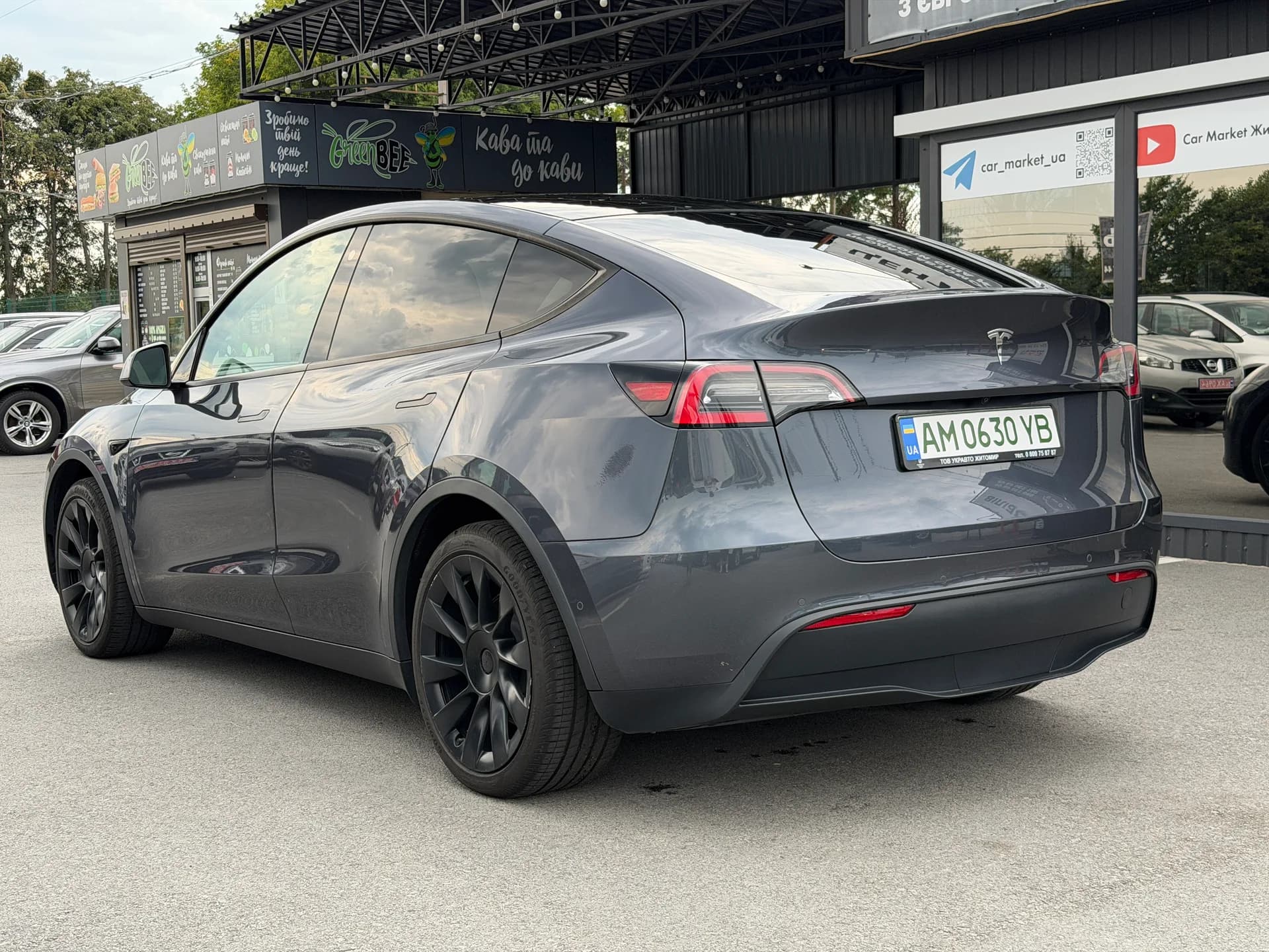 Tesla Model Y — фото 4