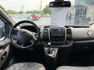 Renault Trafic — фото 6