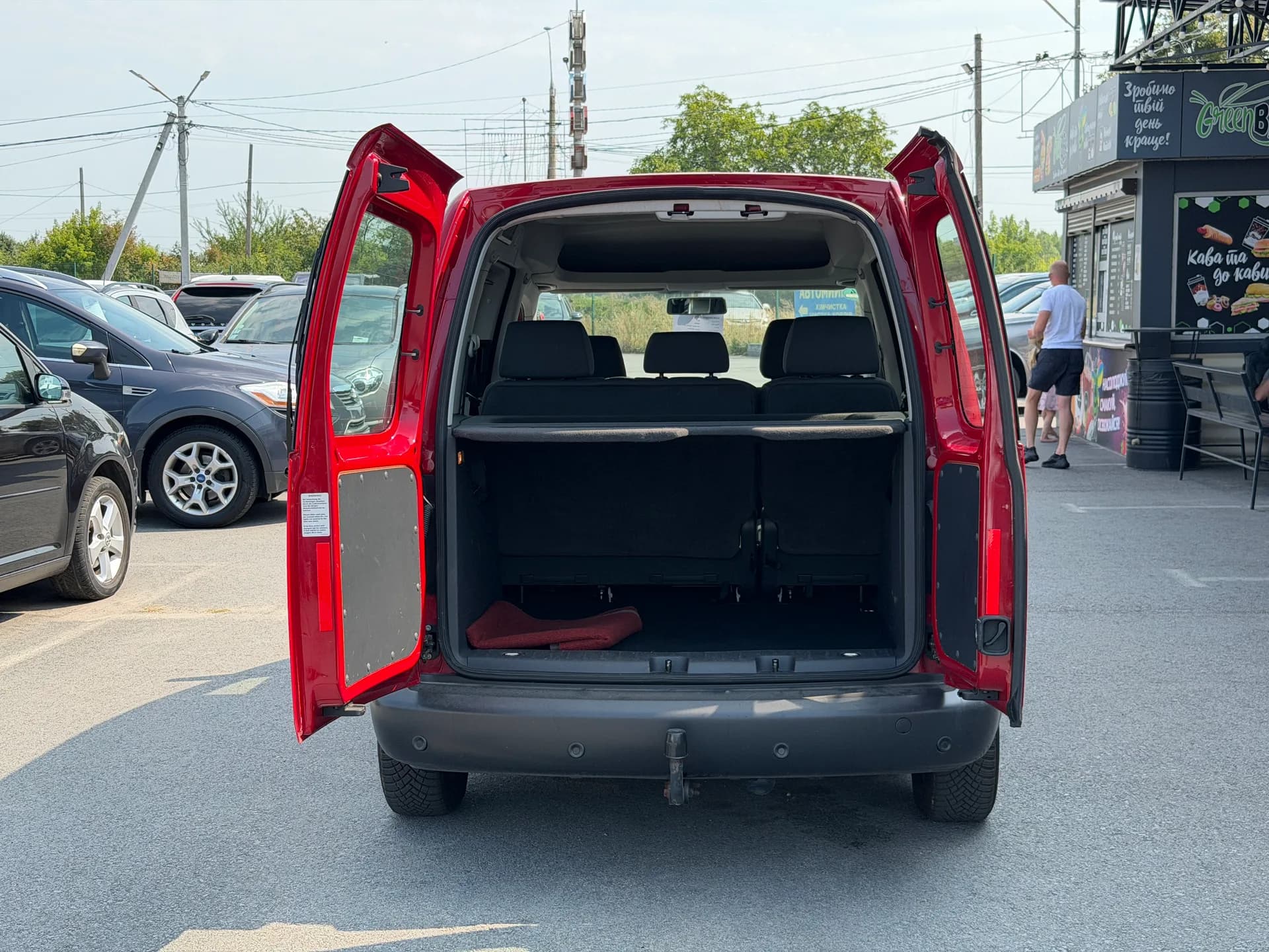Volkswagen Caddy — фото 8