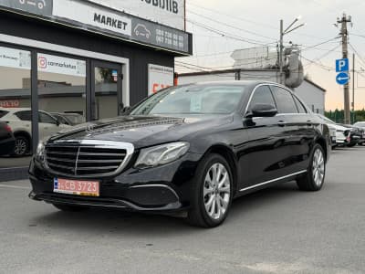 Mercedes-Benz E-Class — фото 1