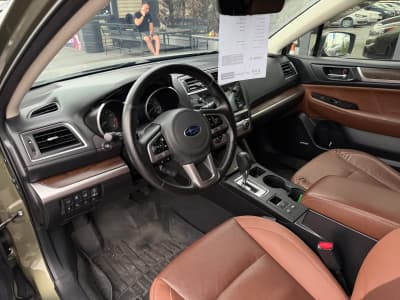 Subaru Outback — фото 5