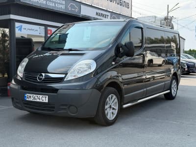 Opel Vivaro — фото 1
