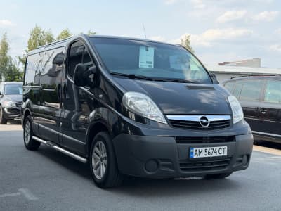 Opel Vivaro — фото 2
