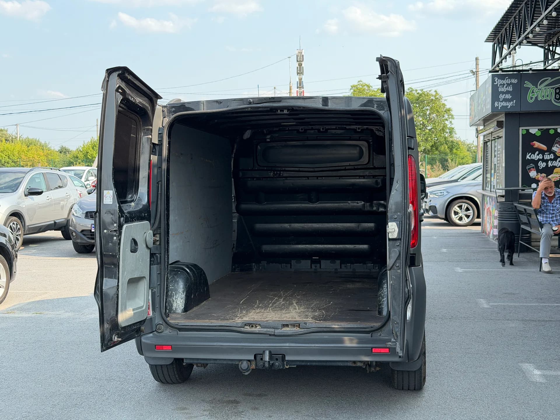 Opel Vivaro — фото 8
