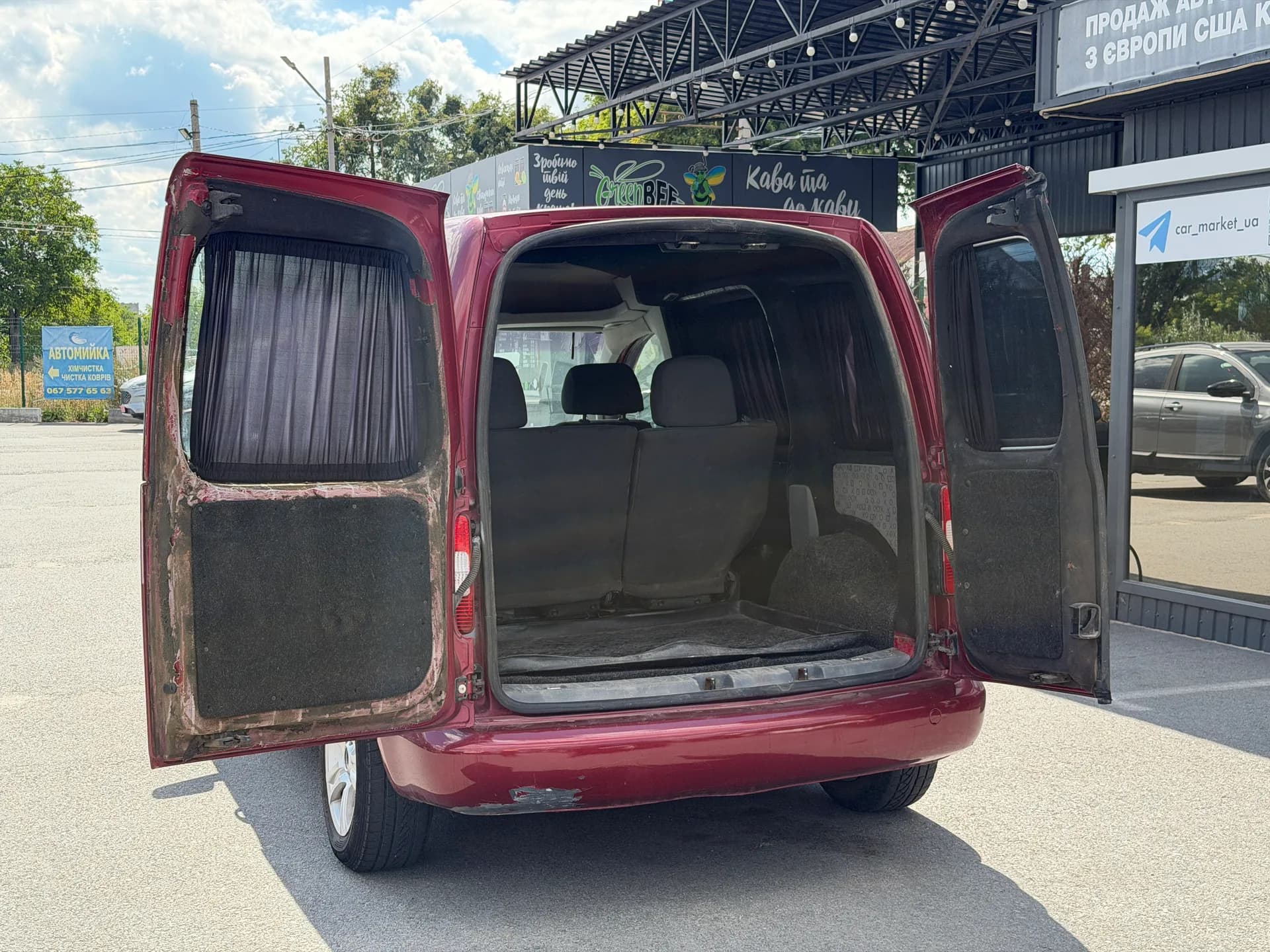 Volkswagen Caddy — фото 8