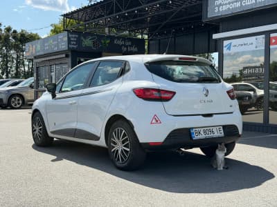 Renault Clio — фото 4