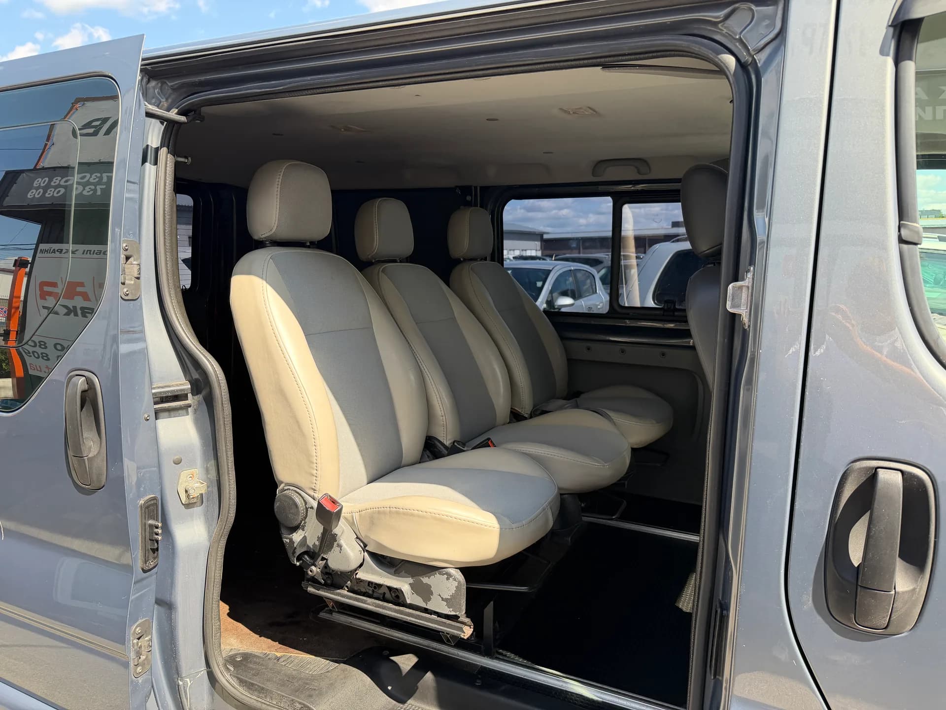 Renault Trafic — фото 7