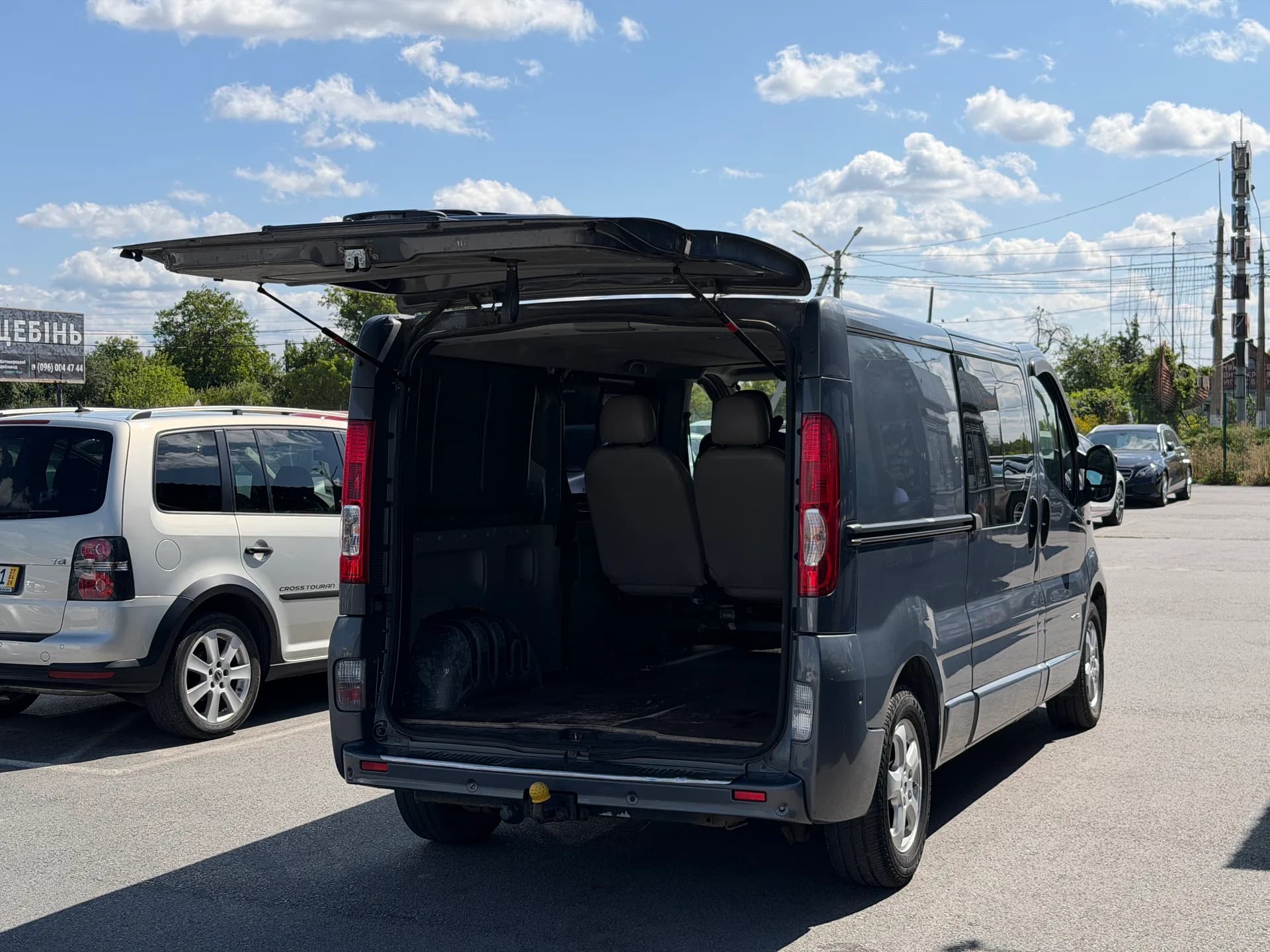 Renault Trafic — фото 8
