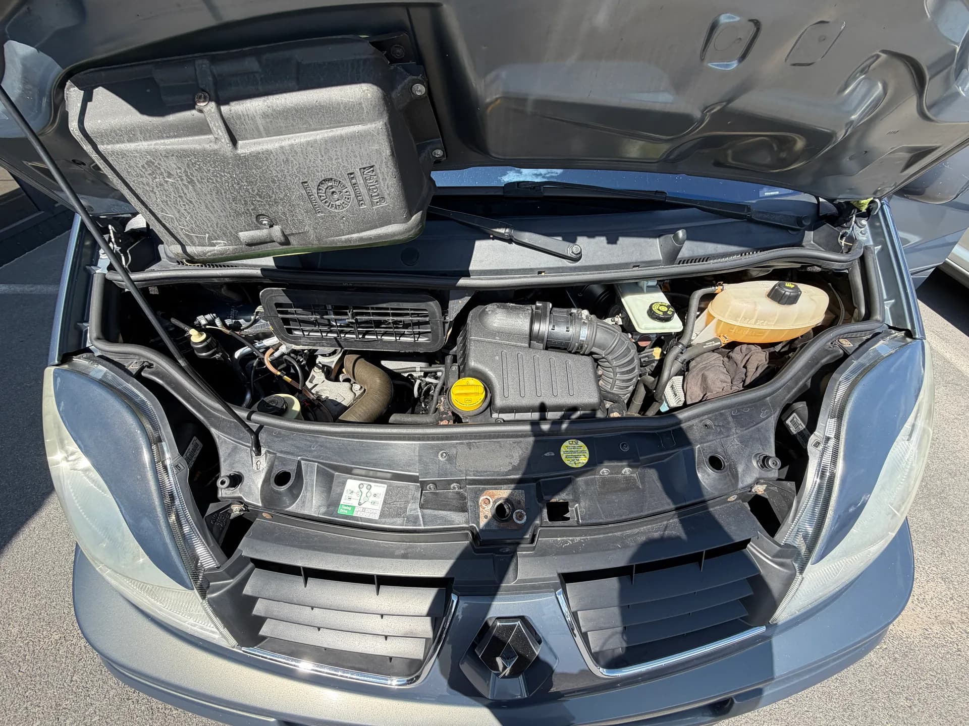 Renault Trafic — фото 9