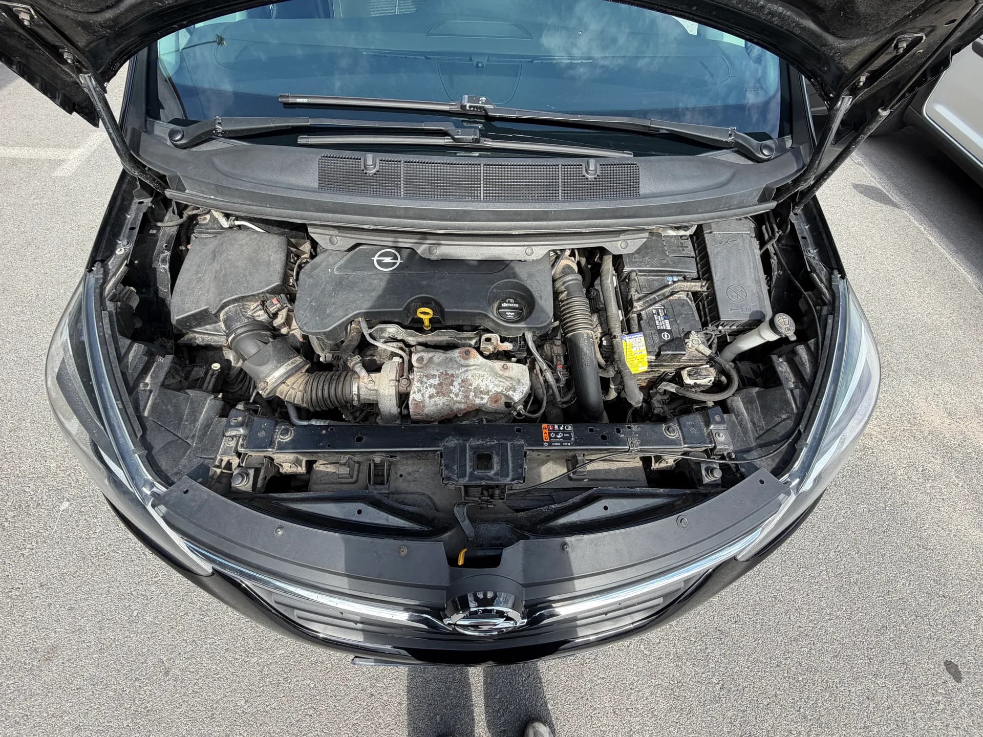 Opel Zafira — фото 9