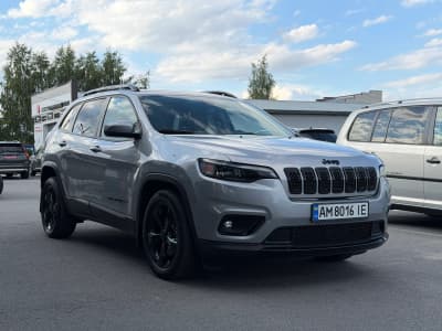 Jeep Cherokee — фото 2