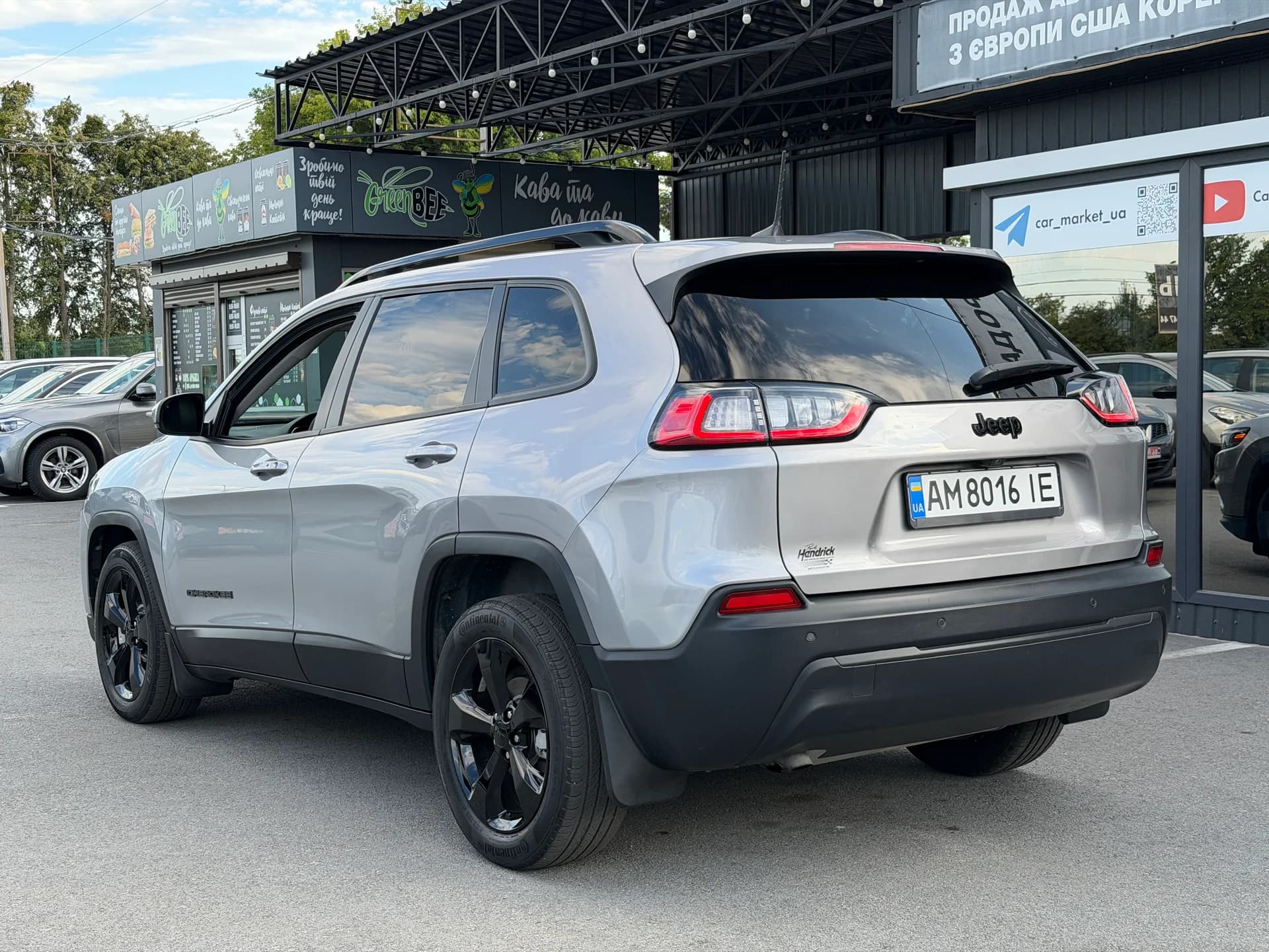 Jeep Cherokee — фото 4