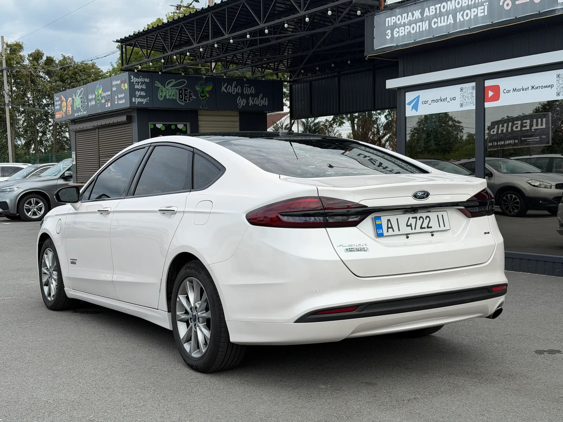 Ford Fusion — фото 4