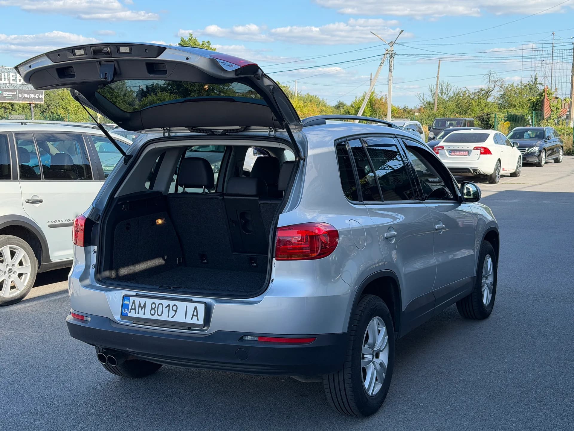 Volkswagen Tiguan — фото 8