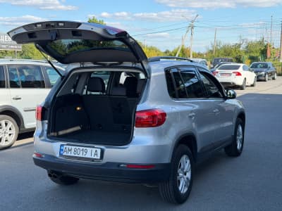 Volkswagen Tiguan — фото 8