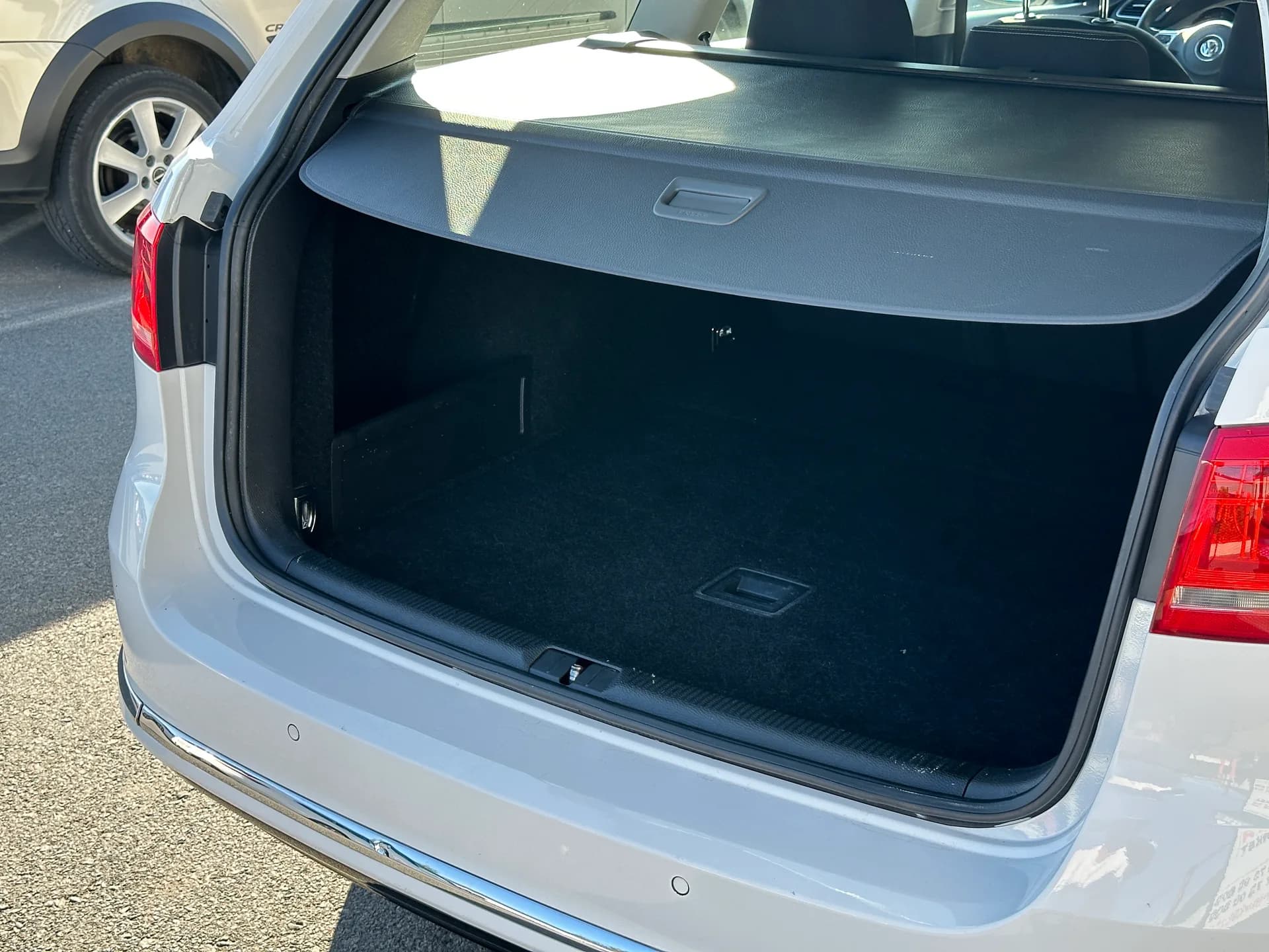 Volkswagen Passat — фото 14