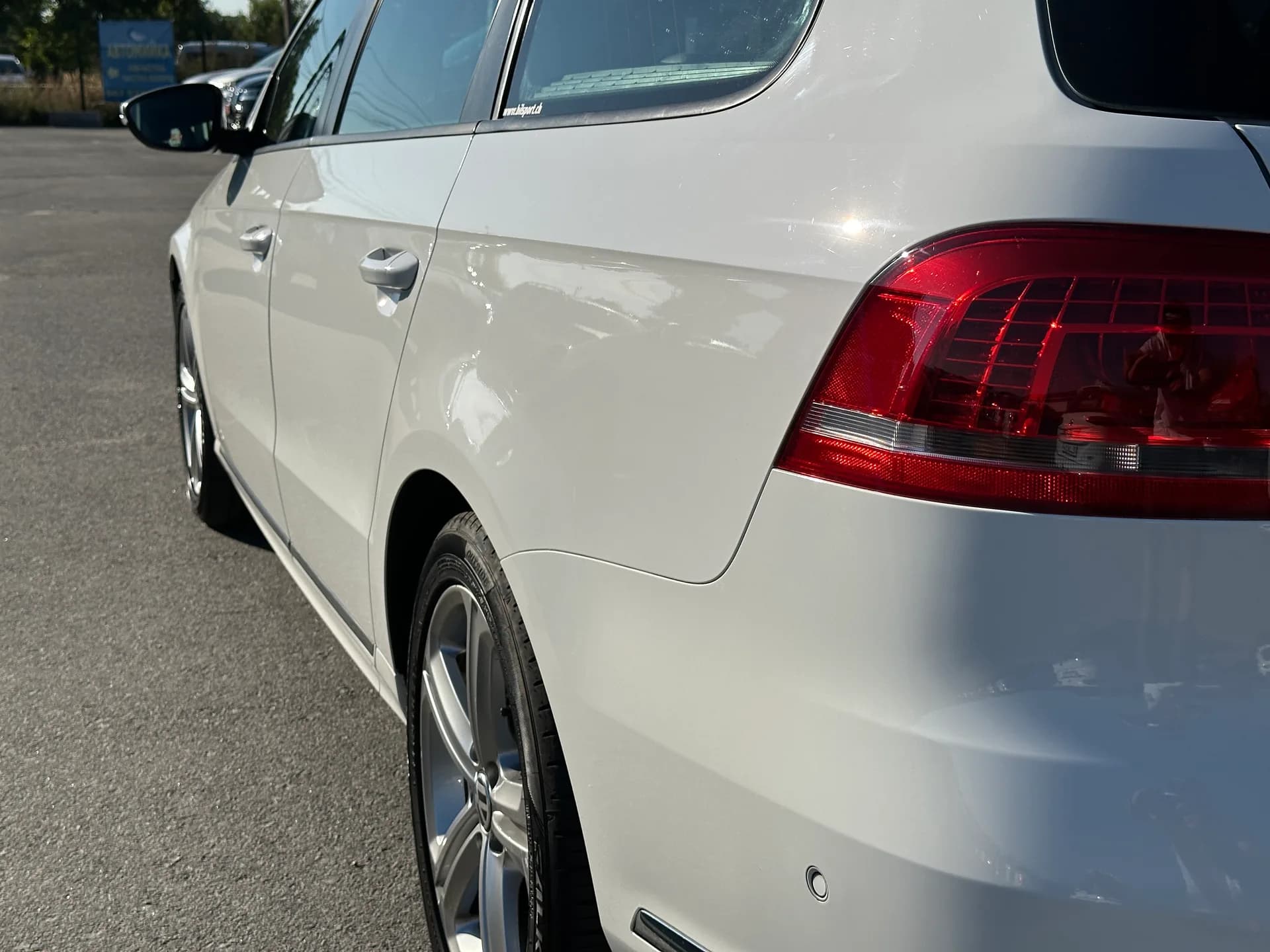 Volkswagen Passat — фото 17