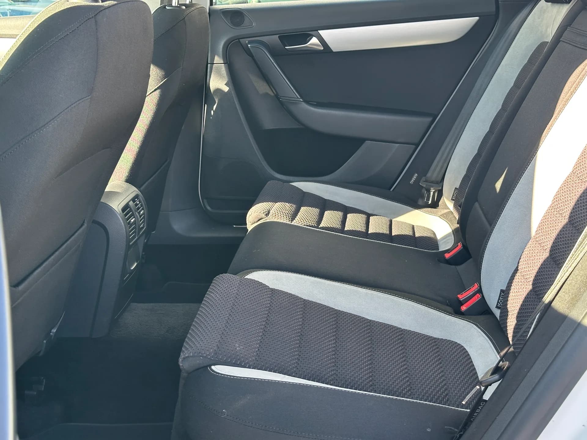 Volkswagen Passat — фото 9