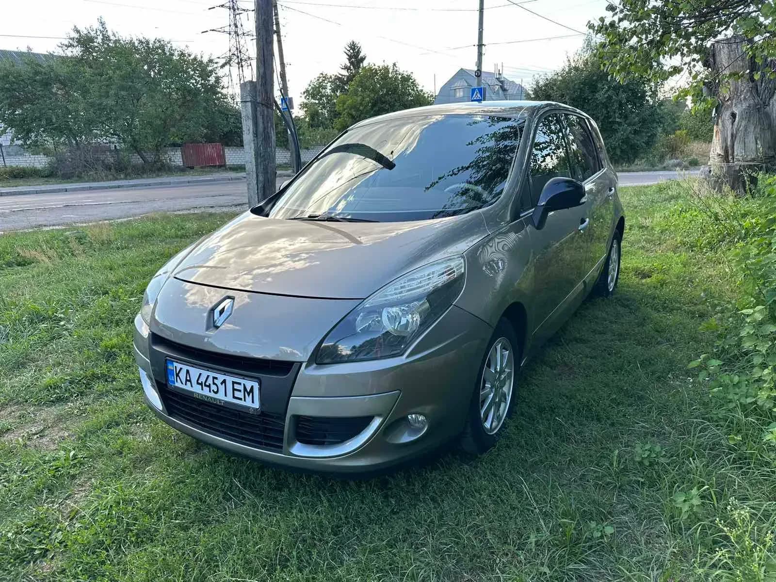 Renault Scenic — фото 1