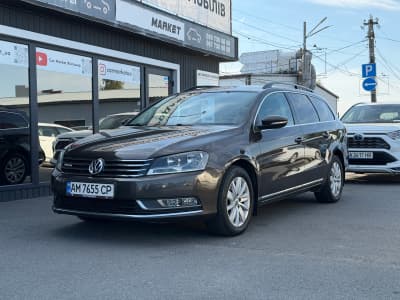Volkswagen Passat — фото 1
