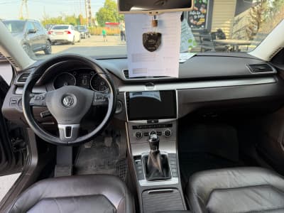 Volkswagen Passat — фото 6