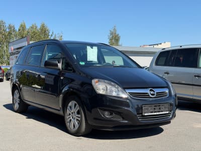Opel Zafira — фото 2