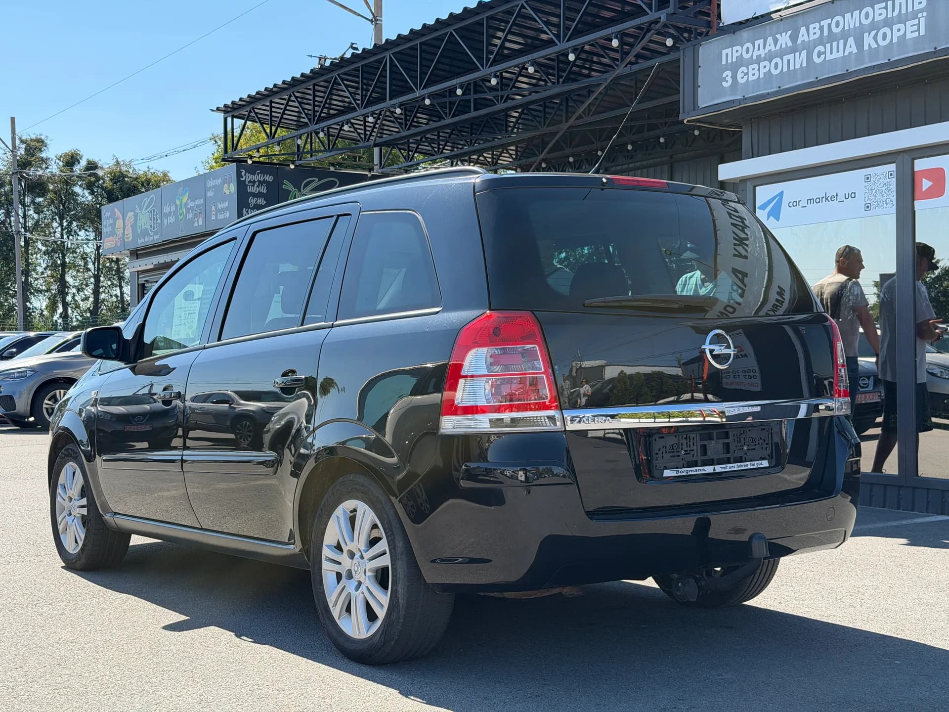 Opel Zafira — фото 4