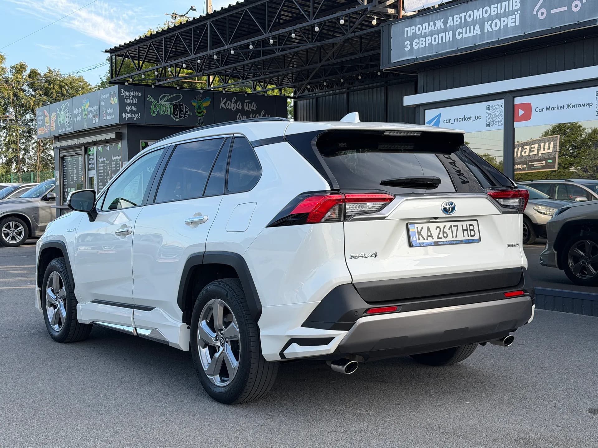Toyota RAV4 — фото 4