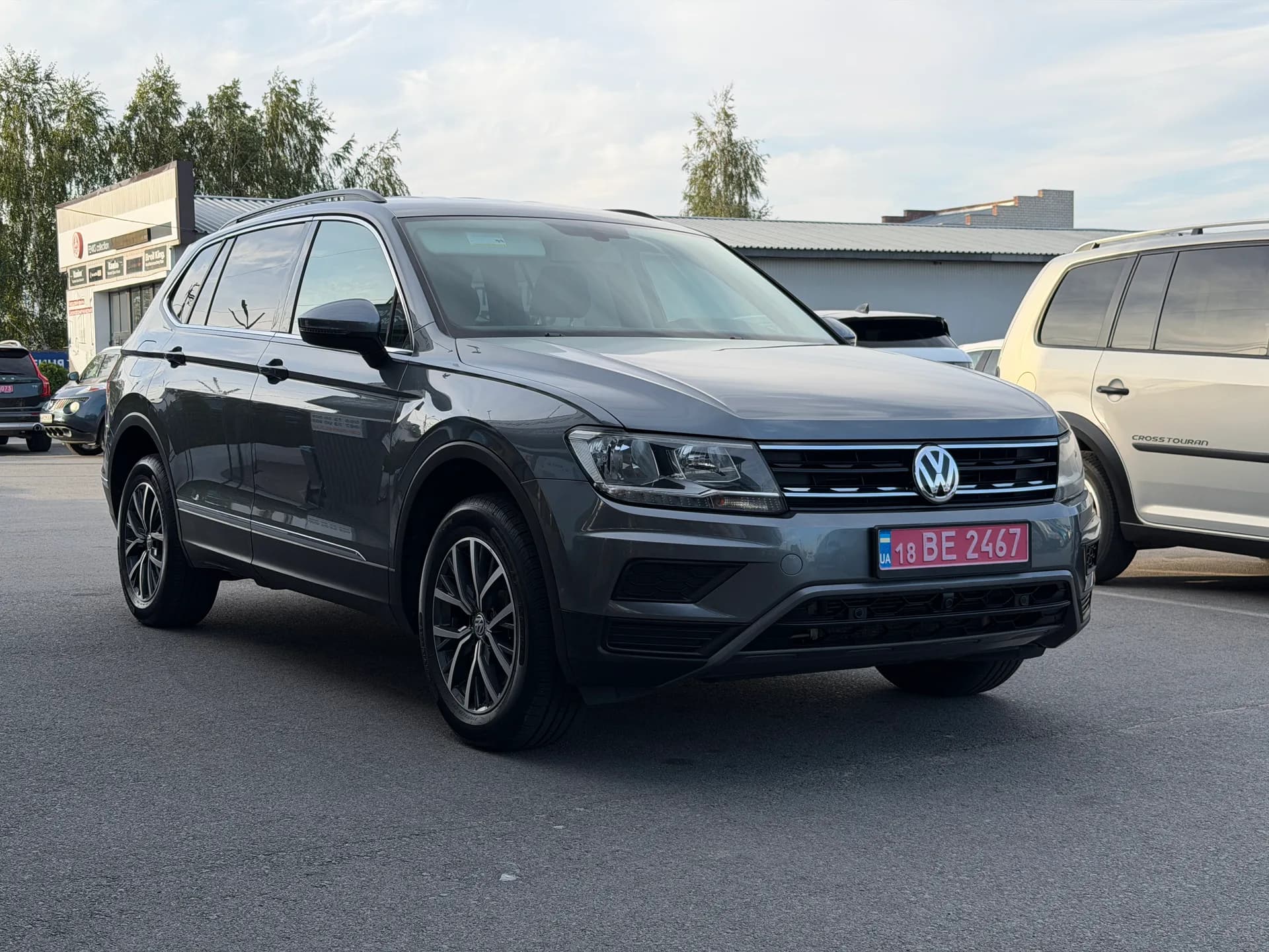 Volkswagen Tiguan — фото 2