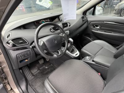 Renault Grand Scenic — фото 5