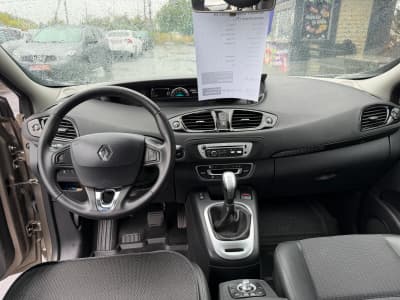 Renault Grand Scenic — фото 6